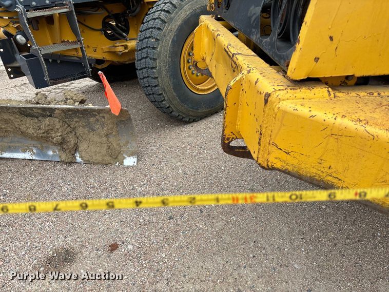 image for item ET4697 John Deere 762 elevating scraper