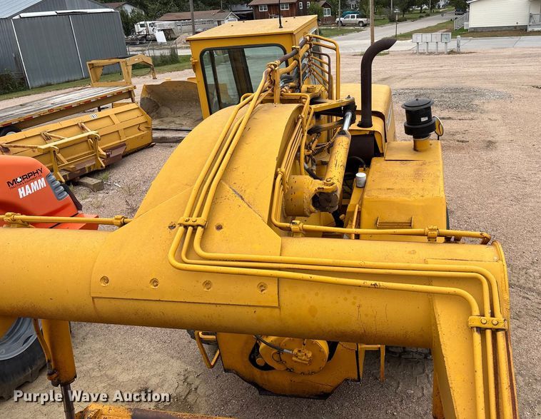 image for item ET4697 John Deere 762 elevating scraper