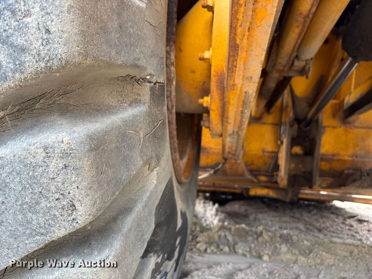 image for item ET4697 John Deere 762 elevating scraper