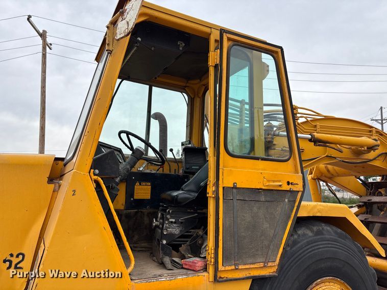 image for item ET4697 John Deere 762 elevating scraper