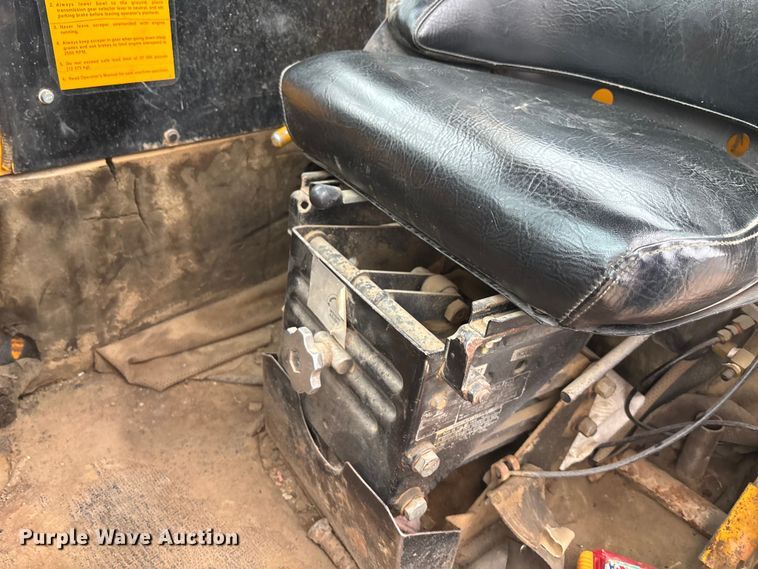 image for item ET4697 John Deere 762 elevating scraper