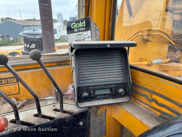 image for item ET4697 John Deere 762 elevating scraper