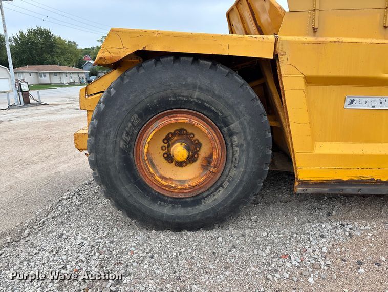 image for item ET4697 John Deere 762 elevating scraper