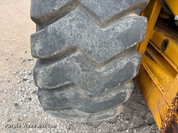 image for item ET4697 John Deere 762 elevating scraper