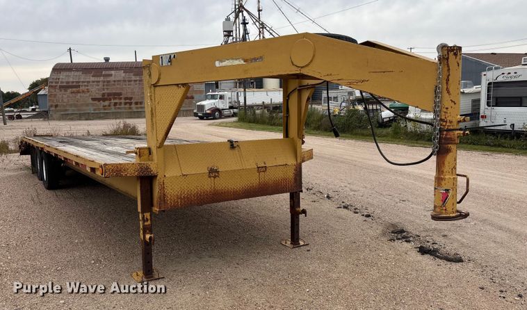 image for item ET4698 Wemhoff equipment trailer