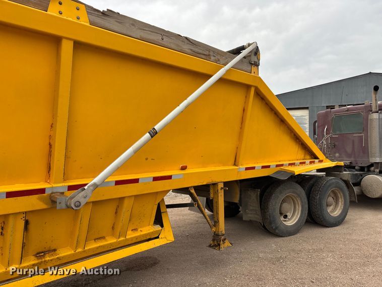 image for item ET4699 1986 Evans-Plugge Company 1986 bottom dump trailer