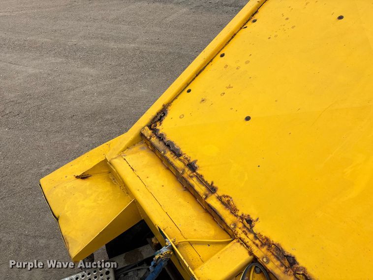 image for item ET4699 1986 Evans-Plugge Company 1986 bottom dump trailer