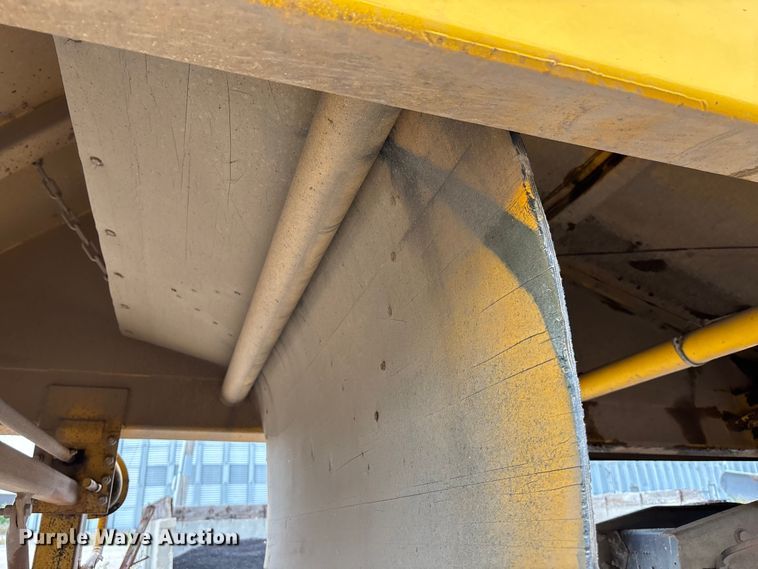 image for item ET4699 1986 Evans-Plugge Company 1986 bottom dump trailer