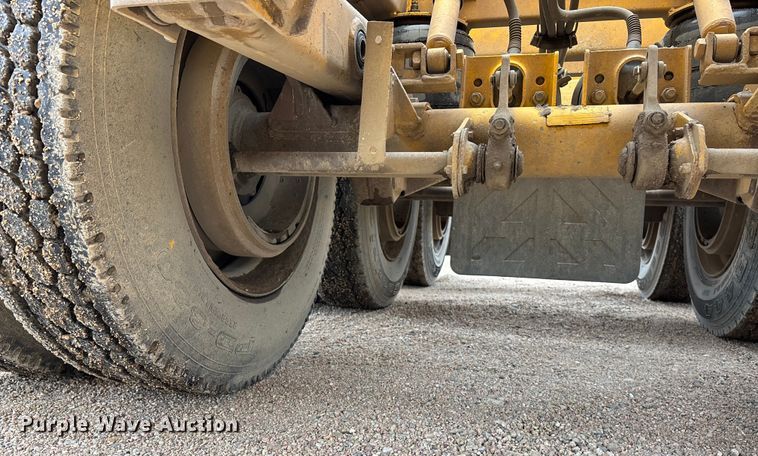 image for item ET4699 1986 Evans-Plugge Company 1986 bottom dump trailer