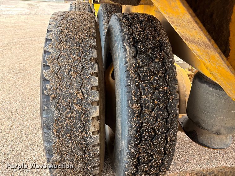 image for item ET4699 1986 Evans-Plugge Company 1986 bottom dump trailer