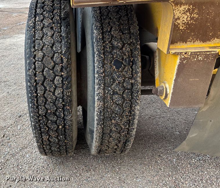 image for item ET4699 1986 Evans-Plugge Company 1986 bottom dump trailer