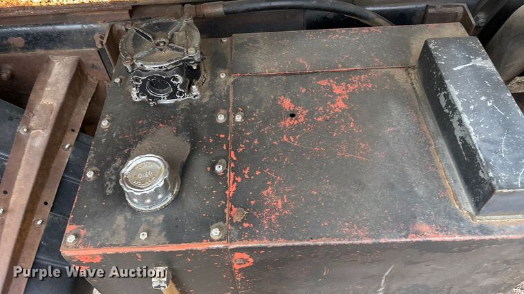 image for item ET4700 1998 Mack RD688S dump truck