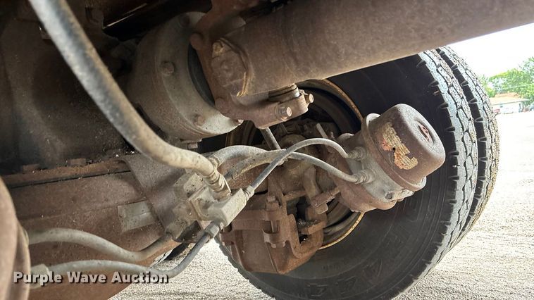 image for item ET4700 1998 Mack RD688S dump truck