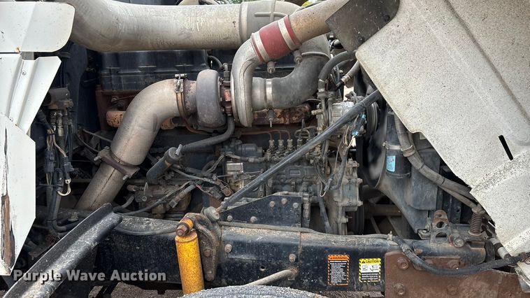 image for item ET4700 1998 Mack RD688S dump truck