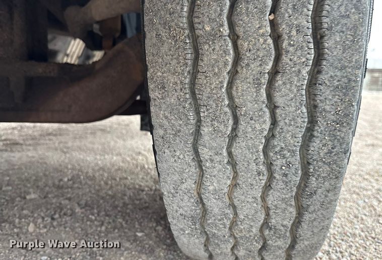 image for item ET4700 1998 Mack RD688S dump truck