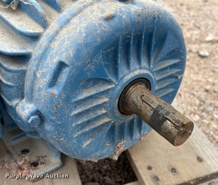 image for item ET4703 (5) electric motors