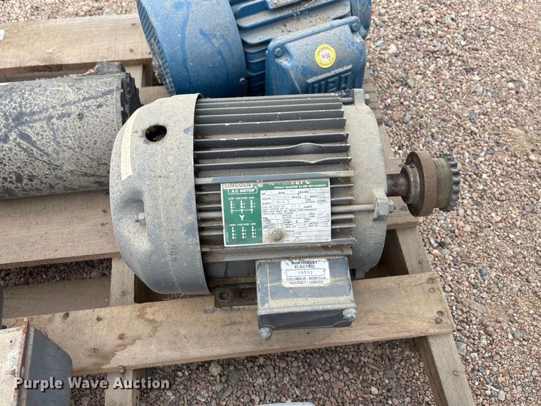 image for item ET4703 (5) electric motors