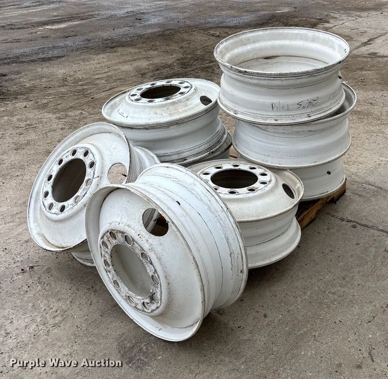 image for item ET4707 (8) truck wheels