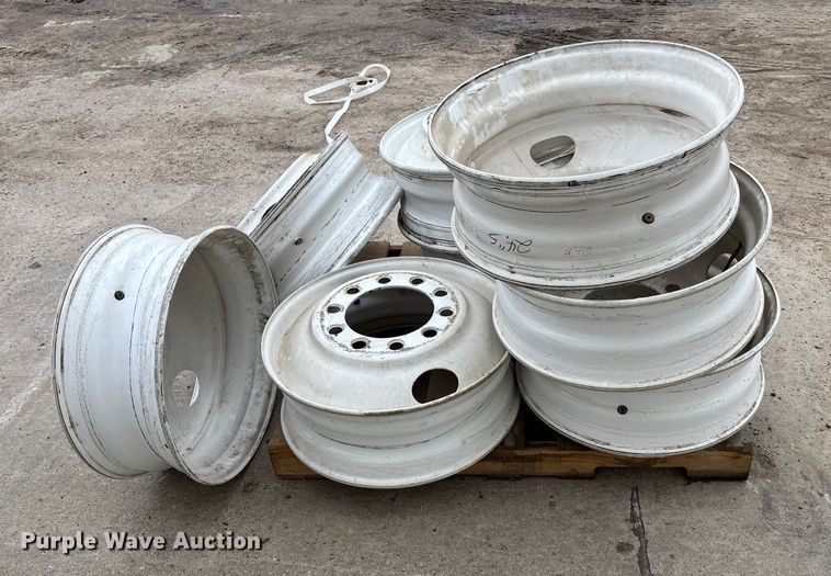 image for item ET4707 (8) truck wheels
