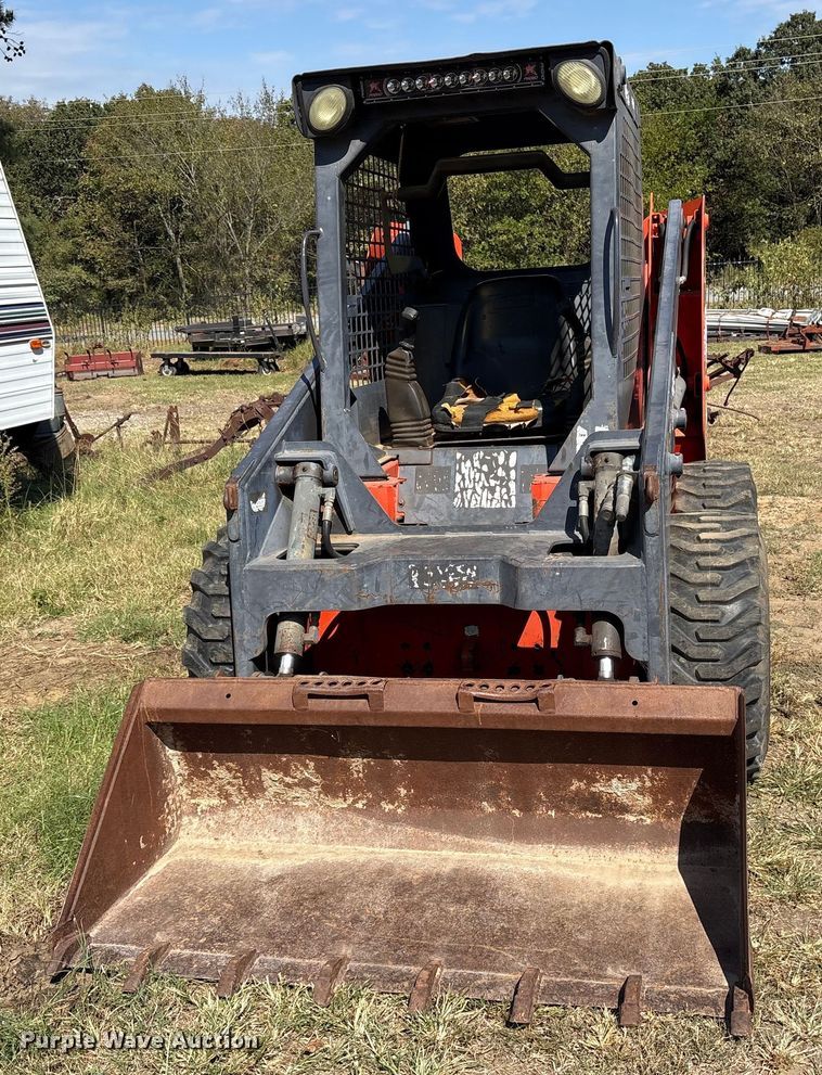 image for item ET7140 2004 Thomas 175 skid steer loader