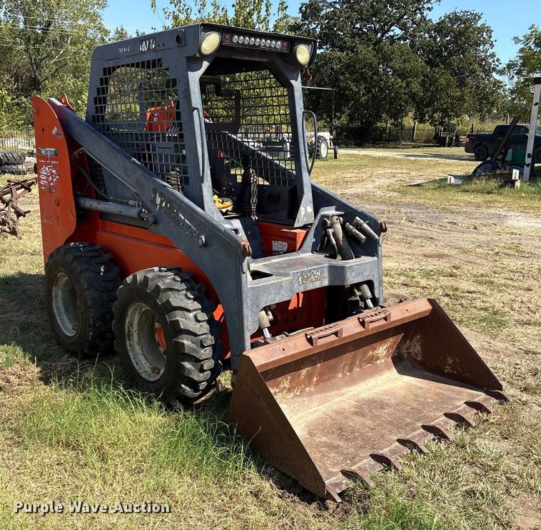 image for item ET7140 2004 Thomas 175 skid steer loader