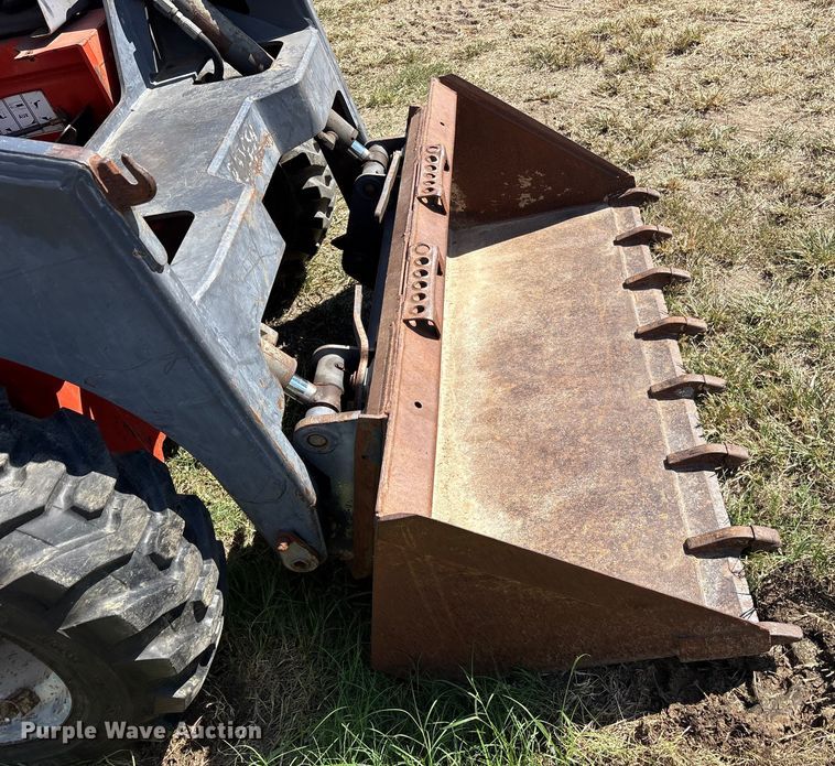 image for item ET7140 2004 Thomas 175 skid steer loader