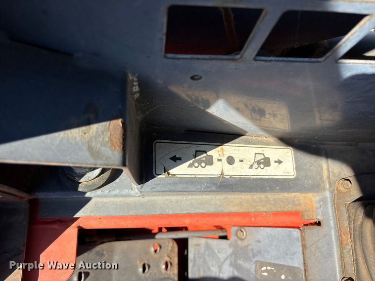 image for item ET7140 2004 Thomas 175 skid steer loader