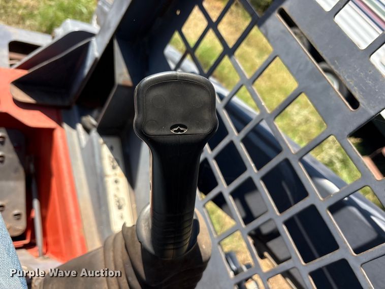 image for item ET7140 2004 Thomas 175 skid steer loader