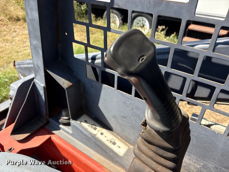 image for item ET7140 2004 Thomas 175 skid steer loader