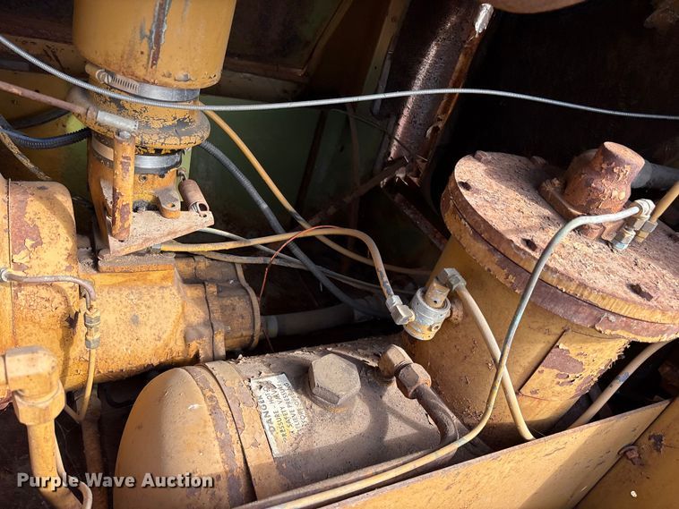 image for item ET7144 1997 CMI G100QP air compressor