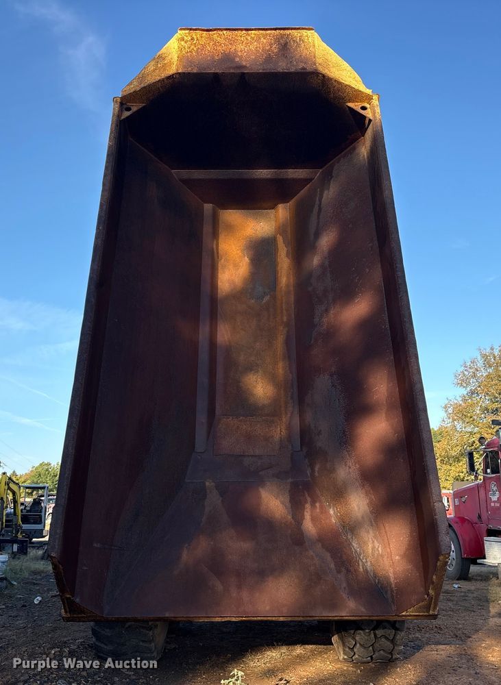 image for item ET7183 1995 Volvo BM A30 articulated haul truck