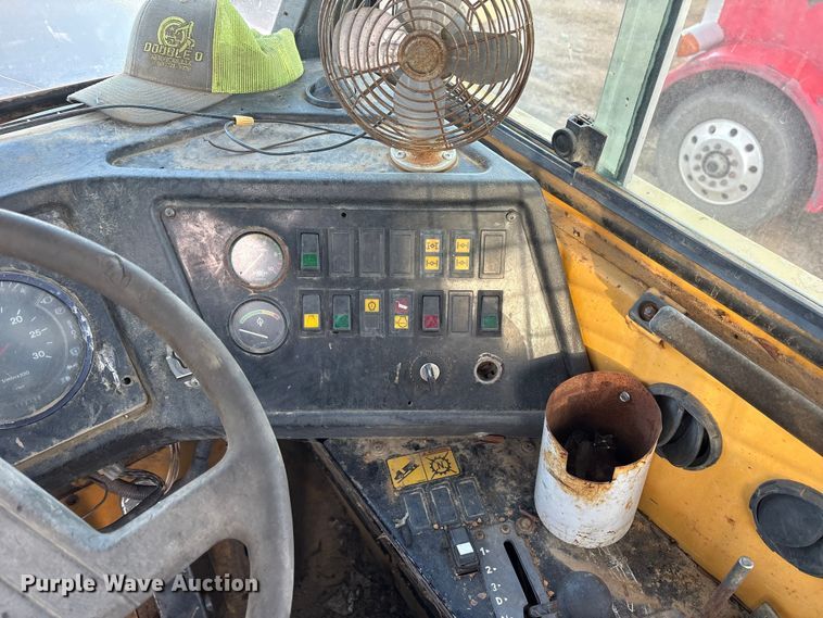 image for item ET7183 1995 Volvo BM A30 articulated haul truck