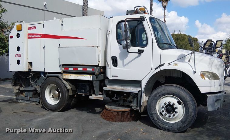 image for item EU2516 2010 Freighliner M2 106 street sweeper truck