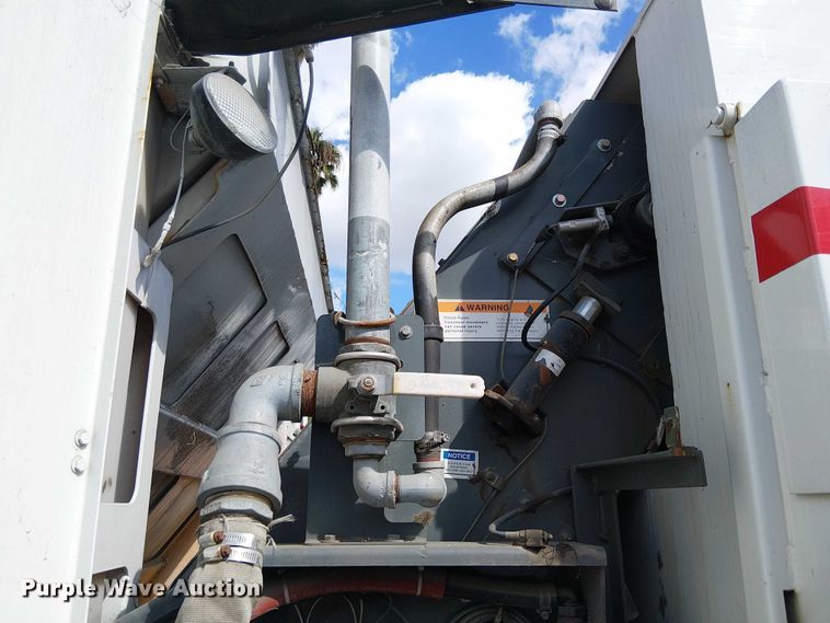 image for item EU2516 2010 Freighliner M2 106 street sweeper truck