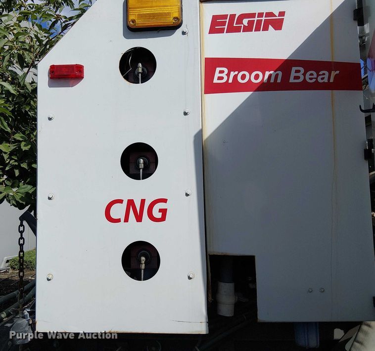 image for item EU2516 2010 Freighliner M2 106 street sweeper truck