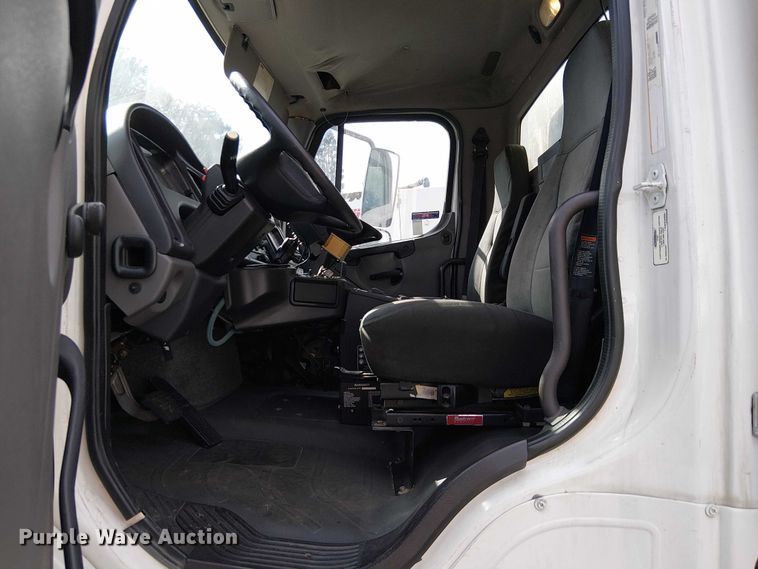 image for item EU2516 2010 Freighliner M2 106 street sweeper truck