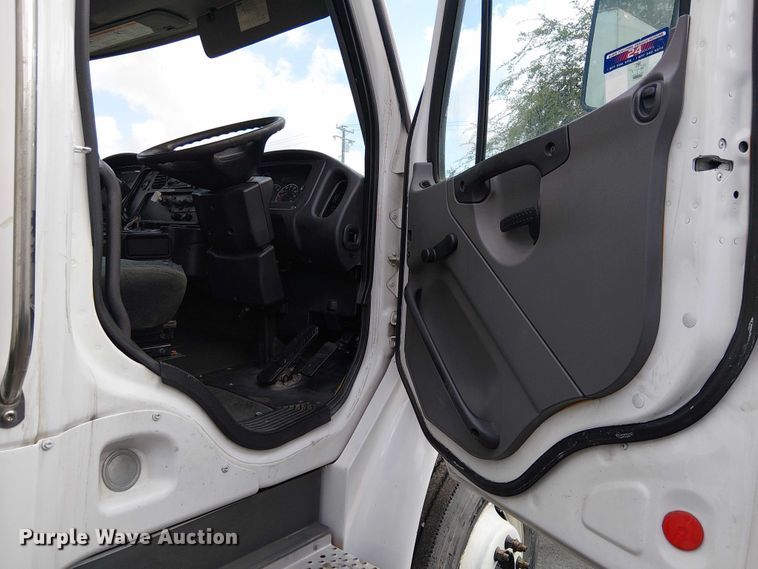 image for item EU2516 2010 Freighliner M2 106 street sweeper truck