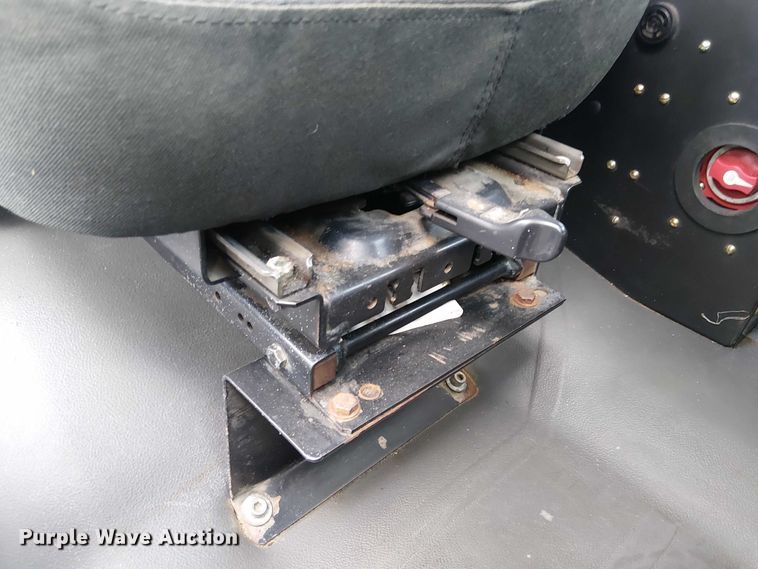 image for item EU2516 2010 Freighliner M2 106 street sweeper truck