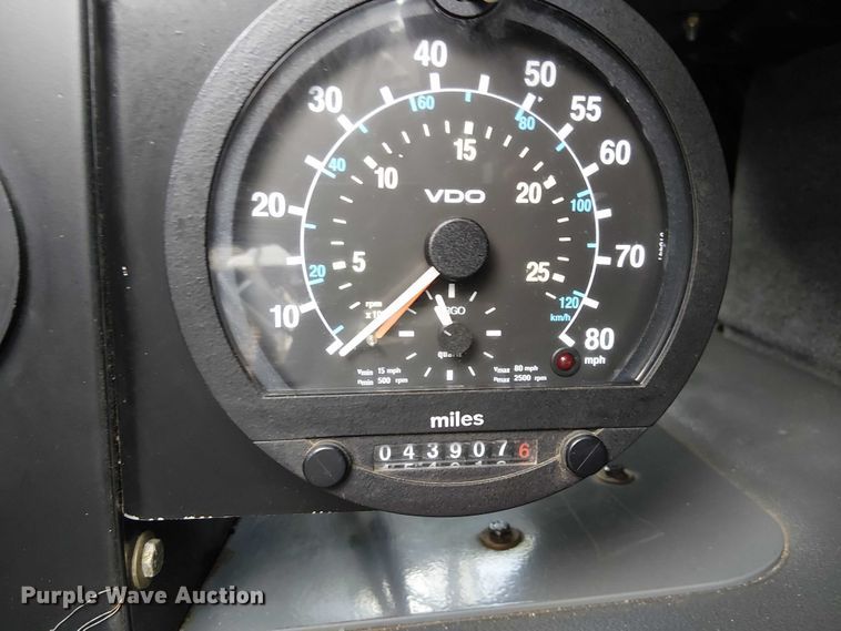 image for item EU2516 2010 Freighliner M2 106 street sweeper truck