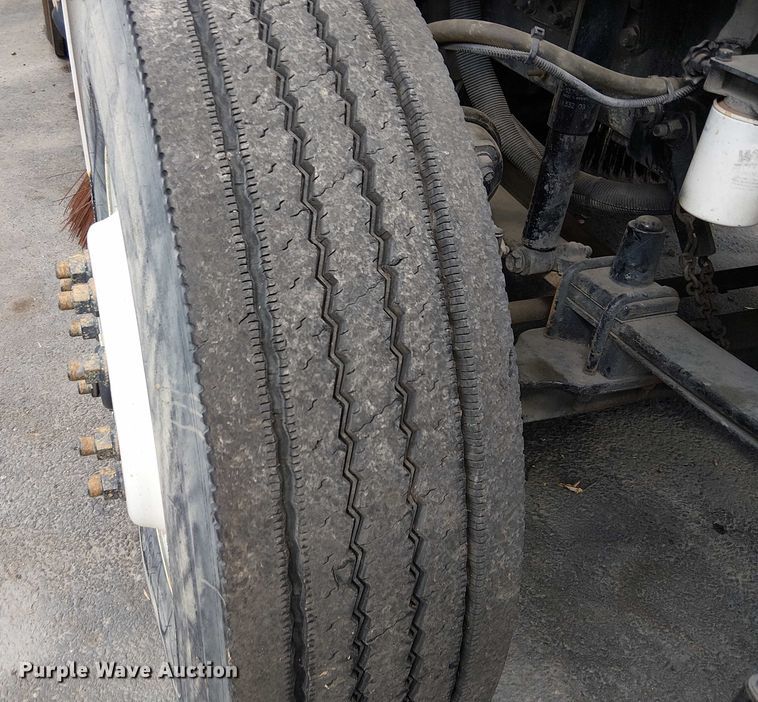 image for item EU2516 2010 Freighliner M2 106 street sweeper truck