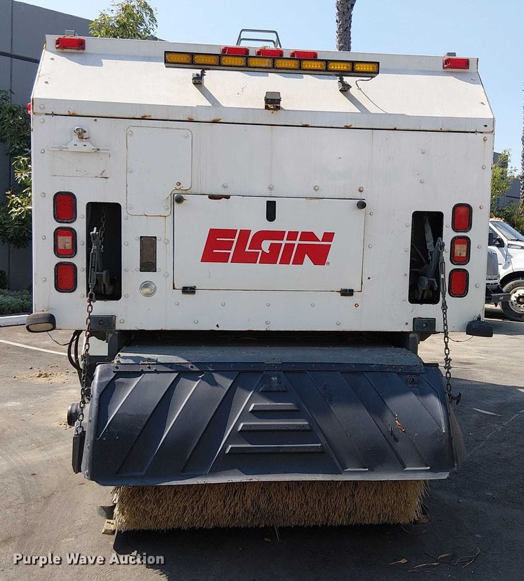 image for item EU2518 2010 Freighter M2 106 street sweeper truck