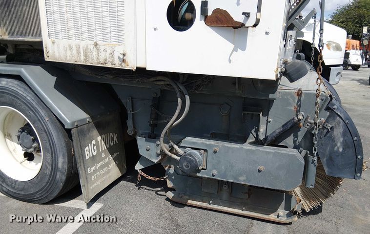 image for item EU2518 2010 Freighter M2 106 street sweeper truck