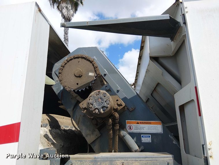 image for item EU2518 2010 Freighter M2 106 street sweeper truck