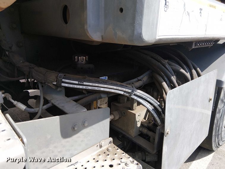 image for item EU2518 2010 Freighter M2 106 street sweeper truck