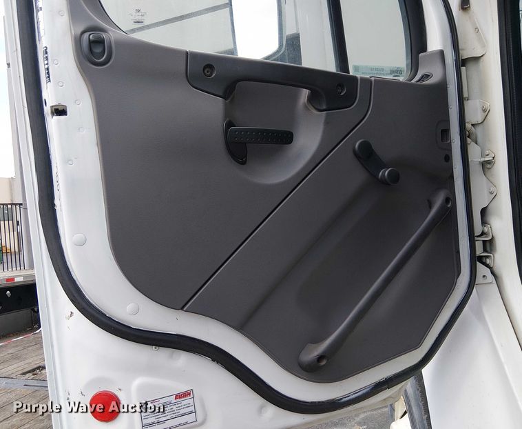 image for item EU2518 2010 Freighter M2 106 street sweeper truck