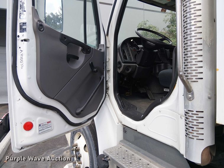 image for item EU2518 2010 Freighter M2 106 street sweeper truck