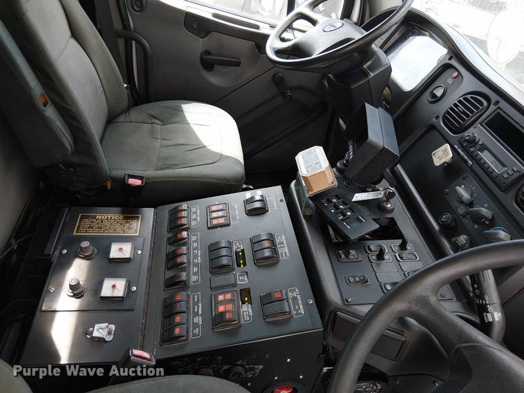 image for item EU2518 2010 Freighter M2 106 street sweeper truck