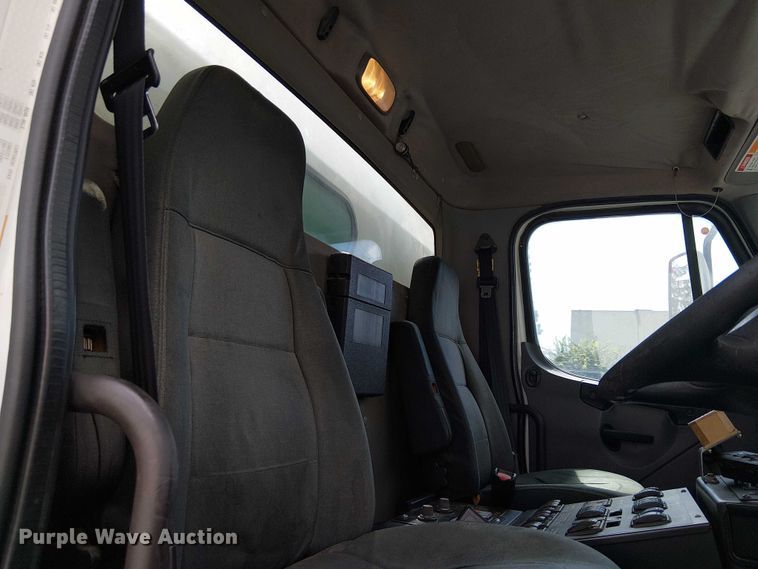 image for item EU2518 2010 Freighter M2 106 street sweeper truck