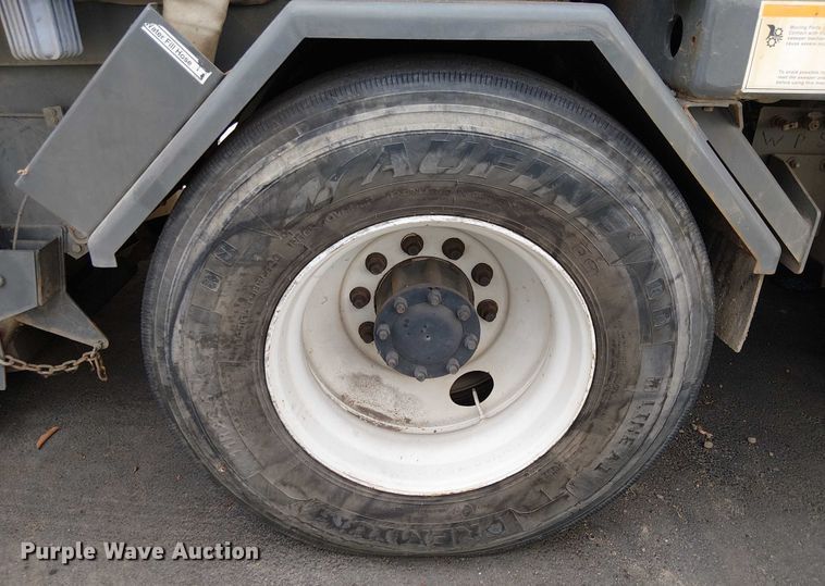 image for item EU2518 2010 Freighter M2 106 street sweeper truck