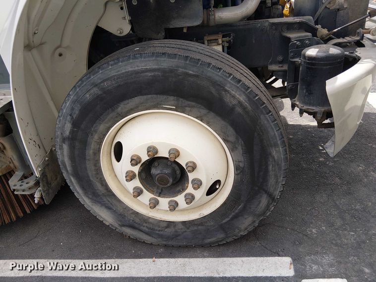 image for item EU2518 2010 Freighter M2 106 street sweeper truck